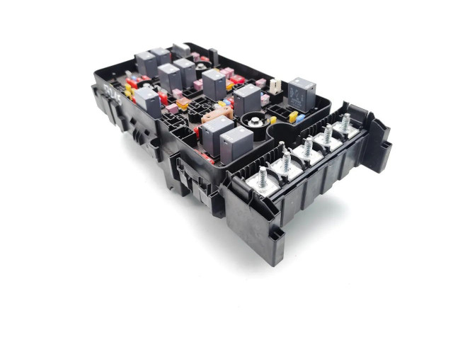 Блок предохранителей 68193002AF, 438209343E2 Jeep Cherokee