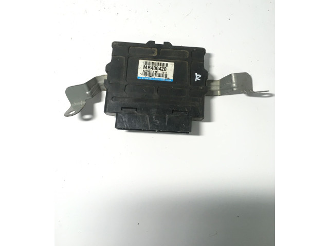 Блок управления АБС MR400420, X2T34172   Mitsubishi Pajero