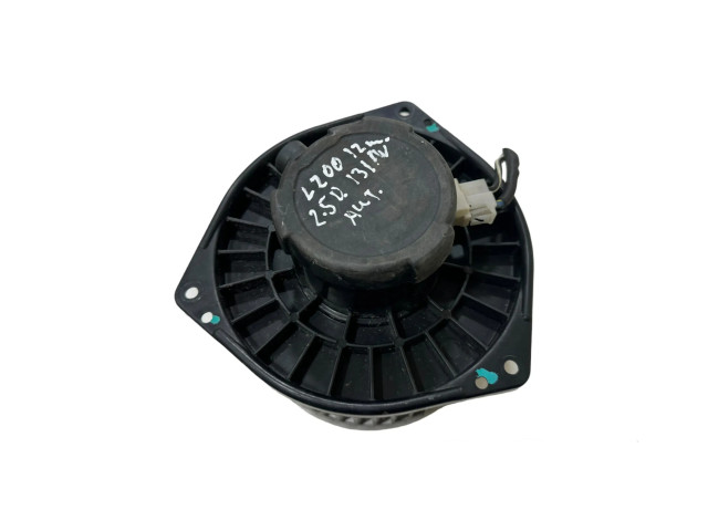 Вентилятор печки Mitsubishi L200