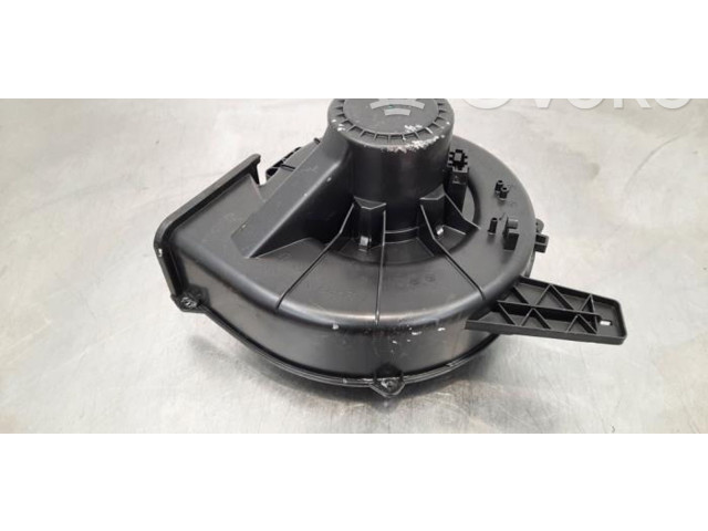 Вентилятор печки 6R1819015A Skoda Fabia Mk3 (NJ)