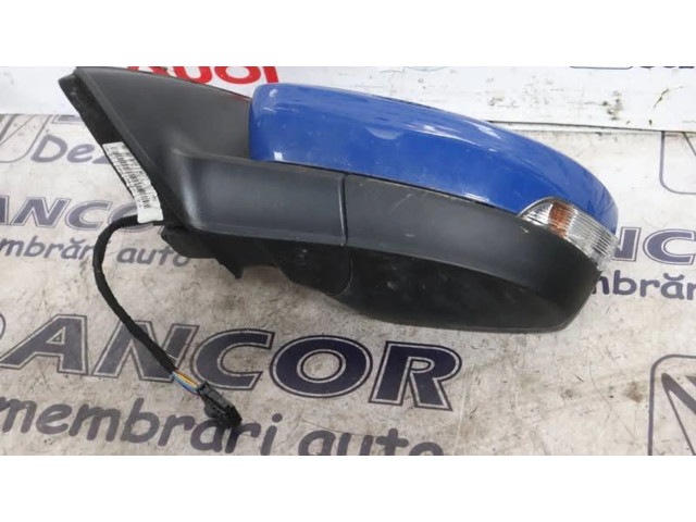 Зеркало электрическое Skoda Fabia Mk3 (NJ) 2015 - 2021 года