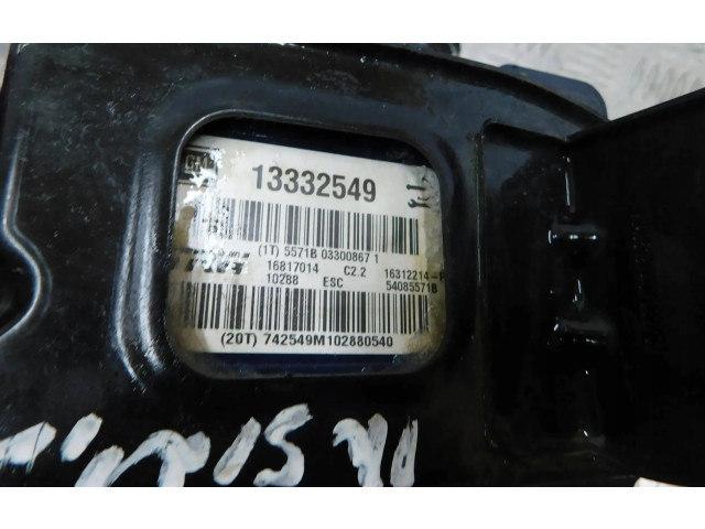 Turbodmychadlo Турбина 13332549, 16312214F Opel Insignia A