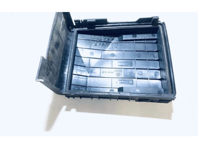 Блок предохранителей 1k0937132f Skoda Octavia Mk2 (1Z)