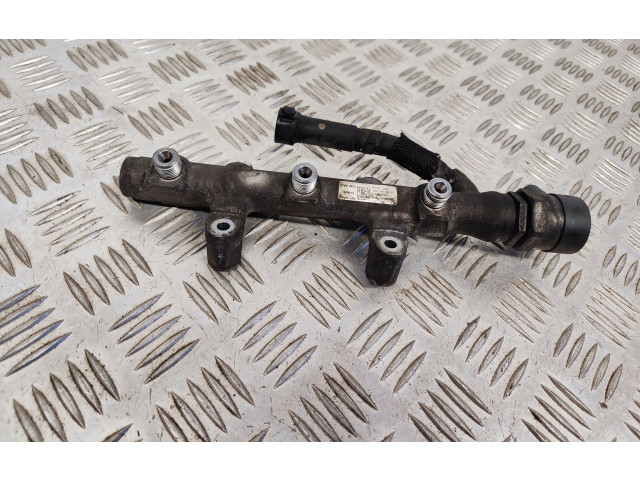 Vstřikovací lišta 057130764AM, 059130090CT   Audi Q7 4M    CVZA 