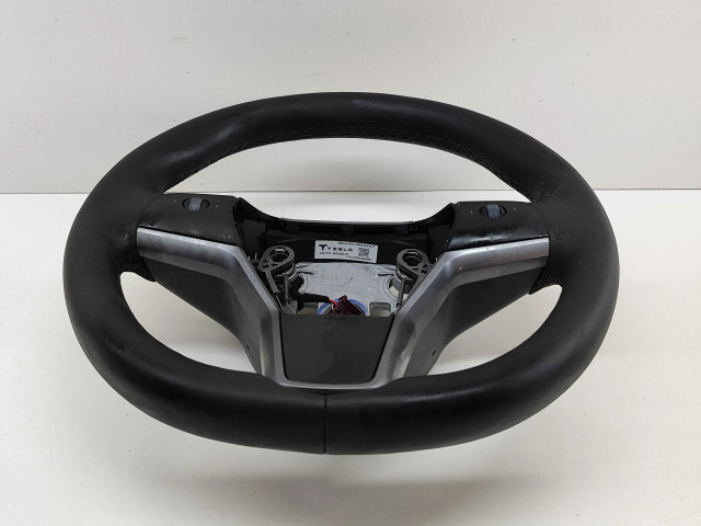 Руль Tesla Model 3 2017- года 1490214CNC