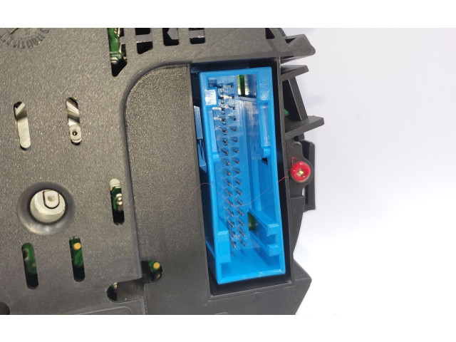 Панель приборов 8Z0920901 Audi A2