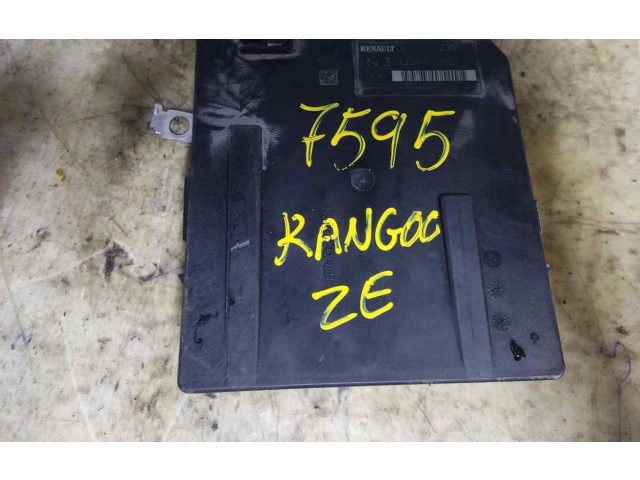   Pojistková skříňka 820144235   Renault Kangoo  2012