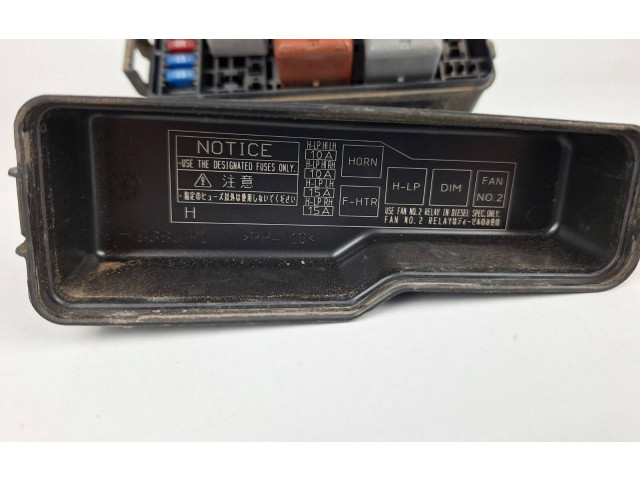 Блок предохранителей  S389P1   Toyota Corolla Verso E121    