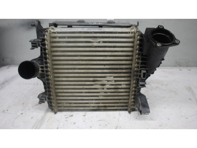 Интеркулер  4M0145804BS, HN051003   Audi Q8 