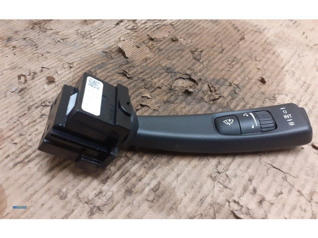 Ручка стеклоочистителей 31456042   Volvo V60