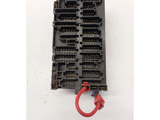 Блок предохранителей 357937039 Volkswagen Transporter - Caravelle T4