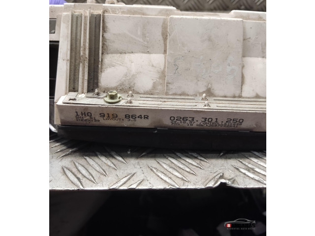 Панель приборов 1h0919864r Volkswagen Golf III