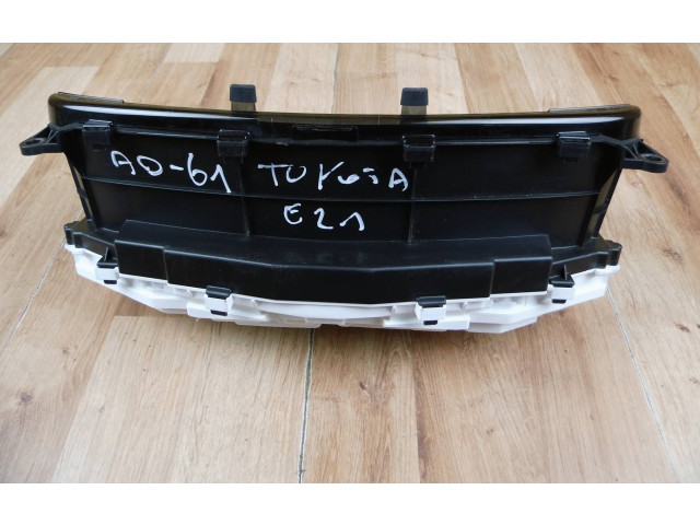 Přístrojová deska  Toyota Corolla E210 E21 2021 83800  