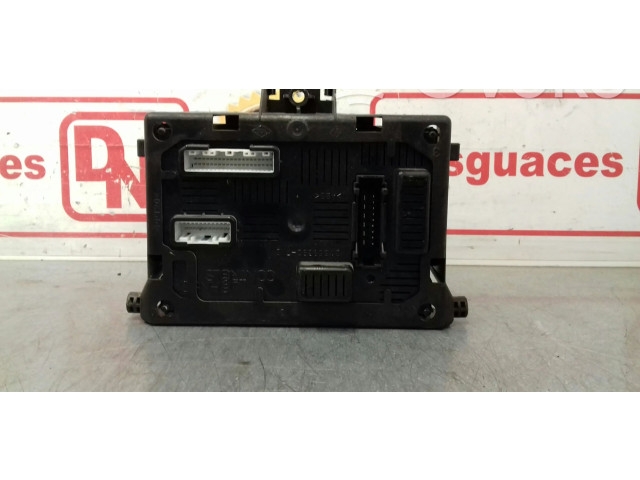 Блок комфорта 8200652285 Renault Clio II