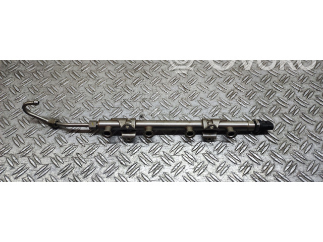 Топливная рампа 04E133320 Skoda Fabia Mk3 (NJ)