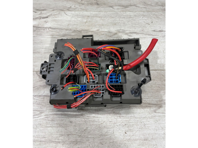 Блок предохранителей  9154971, 17228000001   BMW Z4 E89    
