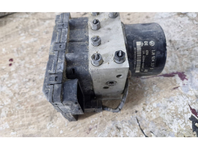 Блок АБС 1J0907379P, 5WK8476 Skoda Octavia Mk1 (1U) 1996 - 2004 года