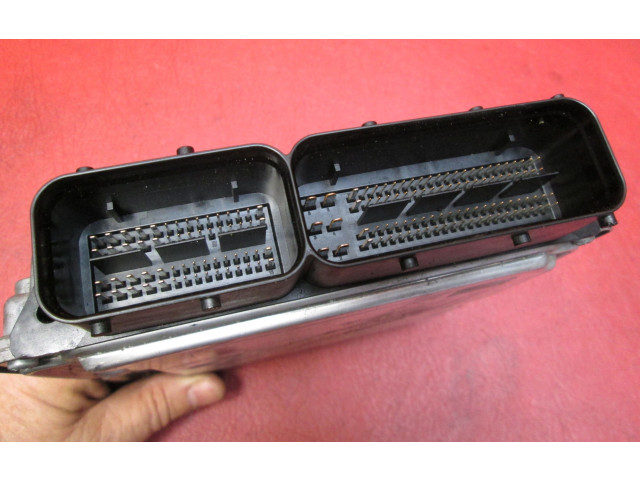 Блок управления двигателя 0281018498, 04L907309D   Audi A3 S3 8V