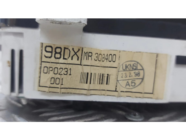 Панель приборов MR308400   Mitsubishi Carisma       