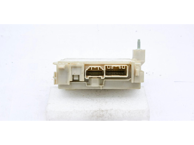 Pojistková skříňka 8267030230 Lexus GS 300 350 430 450H 2007