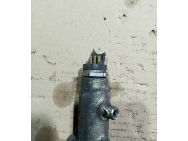 Топливная рампа 30757146, 005916L3   Volvo V70   для двигателя D5244T4