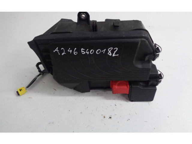 Pojistková skříňka A2465400182 Mercedes-Benz GLA W156 2014