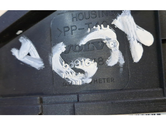 Спидометр (приборный щиток) 30746111, 8602891 Volvo XC90