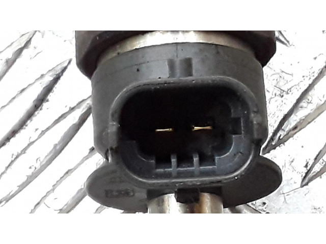 Vstřikovač 0445110340 Peugeot 2008 I