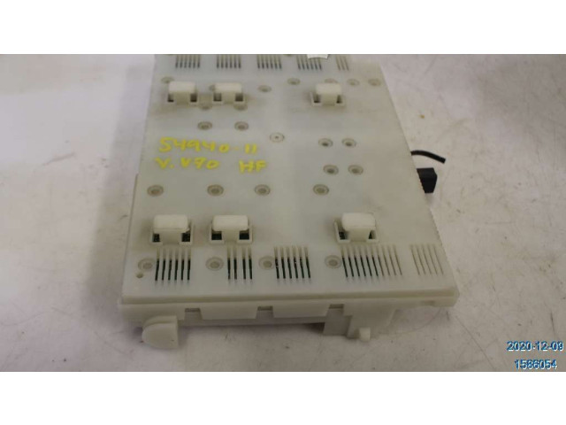 Блок предохранителей 31412971   Volvo V70    