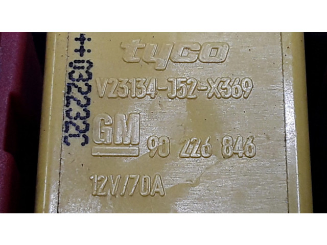 Блок предохранителей 12795732, 519073019 Saab 9-3 Ver2