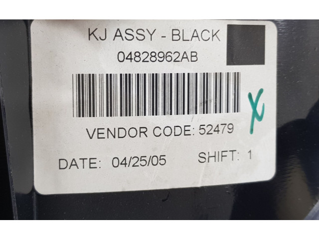 Панель приборов 4828962AB, 4828962AB Jeep Cherokee III KJ