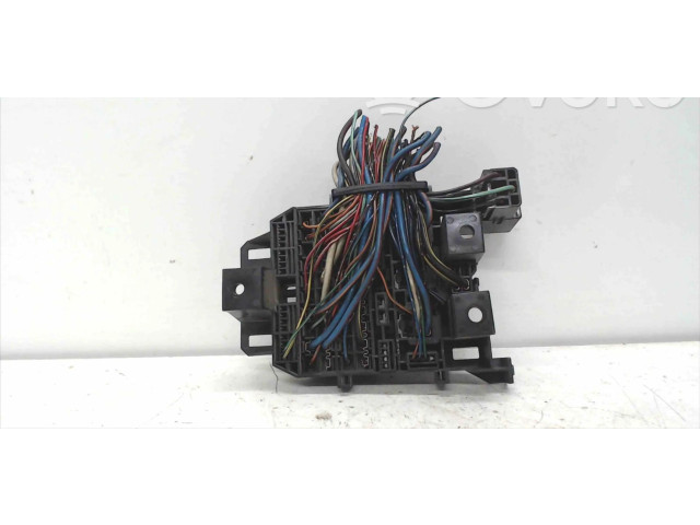 Pojistková skříňka 71541352 Opel Monterey