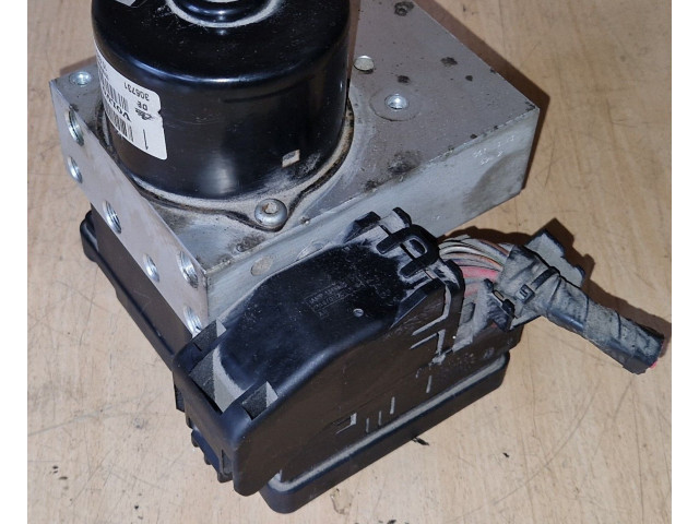 Блок АБС 8671224   Volvo  V70  2000 - 2004 года