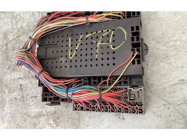 Блок предохранителей 08679899, 02W411 Volvo V70