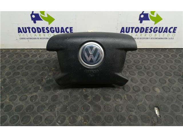Подушка безопасности водителя 2K0880201B4EC   Volkswagen Caddy