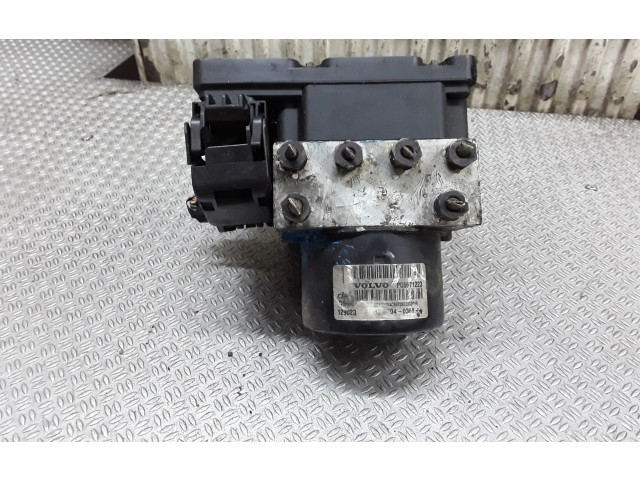 Блок АБС 8671224, P08671223   Volvo  V70  2000 - 2004 года