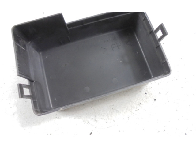 Pojistková skříňka MR409811, MR409811 Mitsubishi Pajero 1998