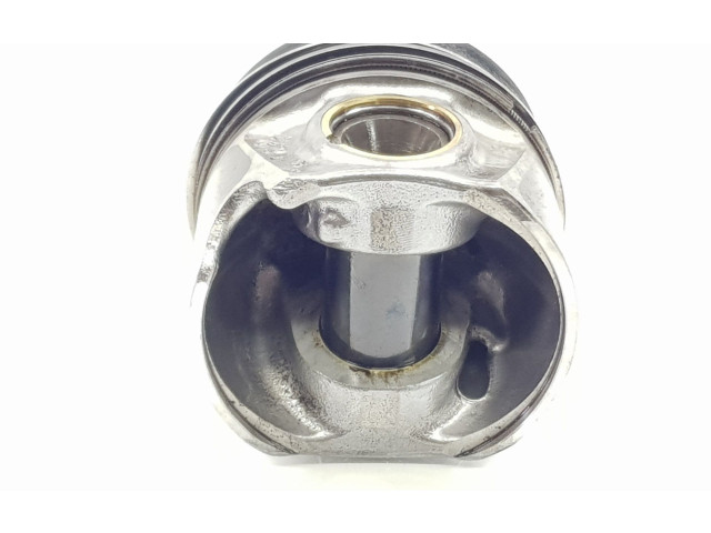 Píst 04L107065AM, 04L107065AM   Seat Ateca     