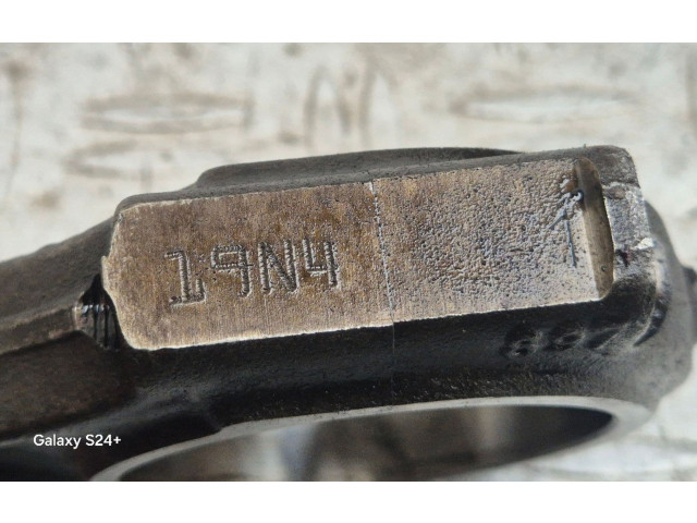 Поршень с шатуном 19N4, 897 Mitsubishi Outlander