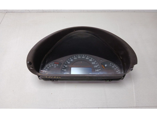 Přístrojová deska Mercedes-Benz C W203 2002 87001411B