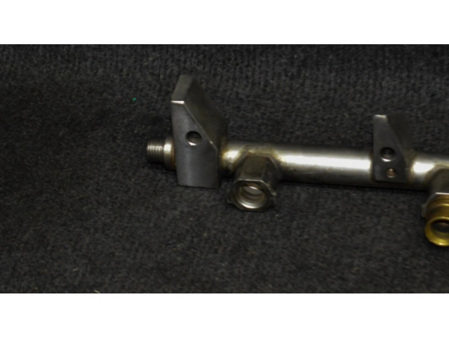 Vstřikovací lišta BMW 7 E65 E66 pro benzínový motor 6.0 N73 B60 A