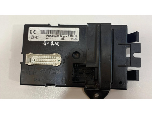 Блок комфорта P8200943317, 18217981   Renault Trafic II (X83)   