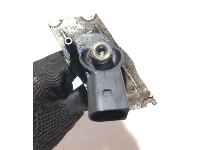 Vstřikovač 057130277AG, 0445115058 Audi Q7 4L BTR