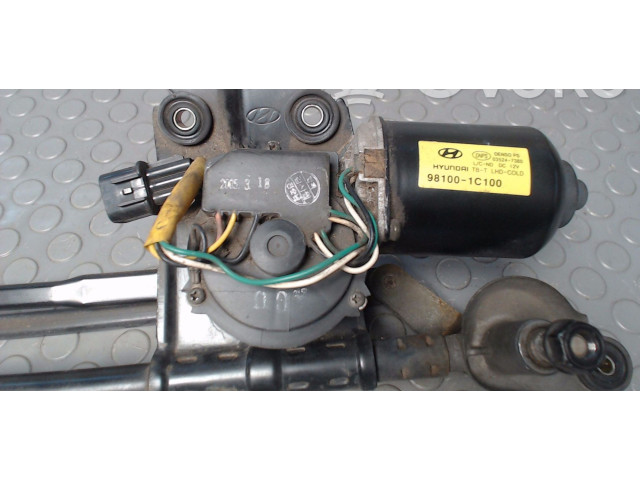 Моторчик дворников 981001C100, NICHTZUTREFFEND    Hyundai Getz