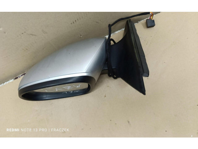 Зеркало электрическое Skoda Yeti (5L) 2009 - 2017 года