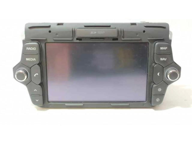 Радио/ проигрыватель CD/DVD / навигация