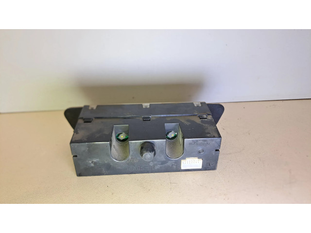 Дисплей    MR587777   Mitsubishi Colt