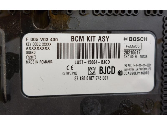 Блок предохранителей LU5T15604B, LU5T15604B   Ford Focus    