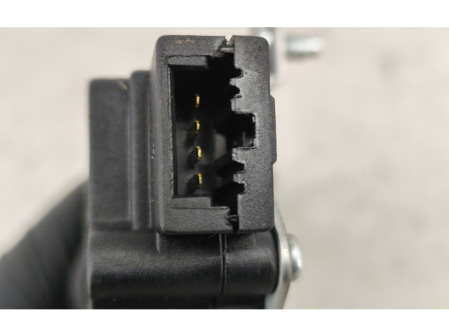 Zámek zadních dveří 957502B000 Hyundai Santa Fe 2011