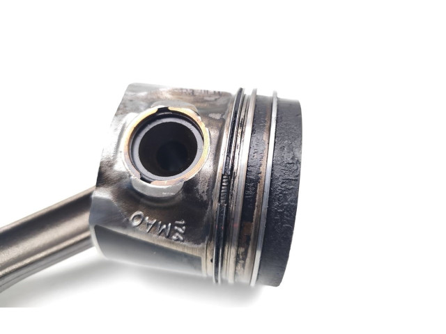 Píst AVB Volkswagen PASSAT B5.5 AVB